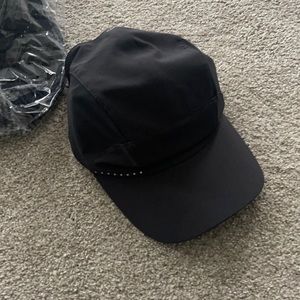 Lululemon hat! Only 3 left